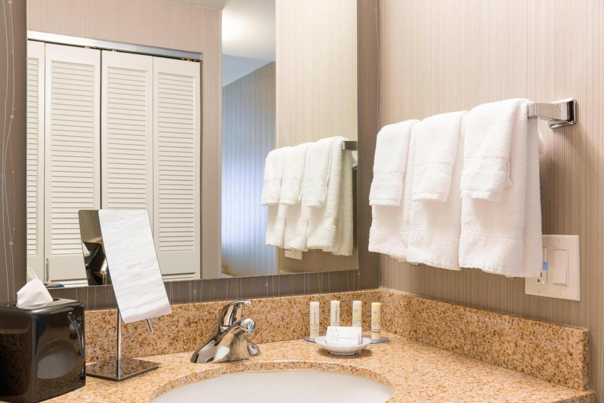 Courtyard By Marriott Livermore Exterior foto